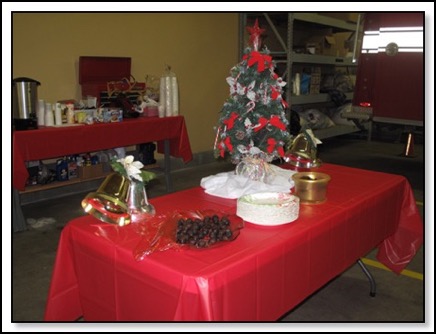 fs-holiday-table-bottom-12-8-13